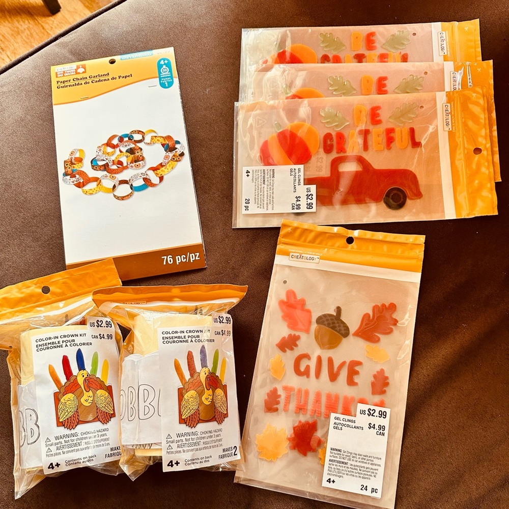 Thanksgiving decorations and crafts - Creatology brand.?